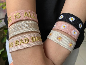 Pulsera Moyamiya Hecha a Mano, Más de 100 Textos en Existencia, Logotipo Personalizado, Pulsera de <span class=keywords><strong>Amistad</strong></span> Tejida a <span class=keywords><strong>la</strong></span> Moda con Borla - Product Image 4
