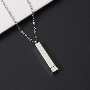 सस्ती कीमत मिरर पॉलिश स्टेनलेस स्टील पेंडेंट महिला पुरुष आभूषण ब्लैंक मेटल कस्टम लोगो नाम हिडन बार नेकलेस - Product Image 2