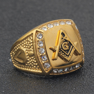 Bague avec logo franc-maçon, 19 mm, carrée, en or, bijoux pour homme avec sertissage de diamants, à porter tous les jours - Product Image 1