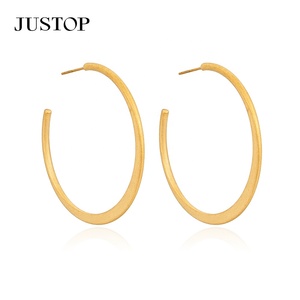 Trending <b>Hook</b> Hoop 18K Gold Plated Stainless Steel Hypoallergenic Women's <b>Earrings</b> Supplier - Product Image 4