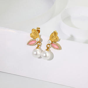Pendientes de Moda con Forma de Mariposa en Acero Inoxidable Chapado en Oro de 18K para Mujer, Diseño Dulce y Lujoso, Regalo Ideal - Product Image 4