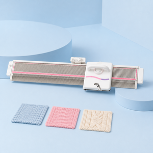 Machine à tricoter manuelle LK150 à jauge moyenne avec lit plat de 150 aiguilles pour projets de tricot et échantillons de modèles à domicile ou en studio - Product Image 3
