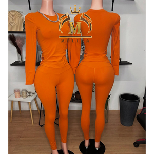 Nuevo Conjunto de Invierno Otoño para Mujer de 2 Piezas con Camiseta de Secado Rápido y Leggings para Yoga o Correr - Product Image 5