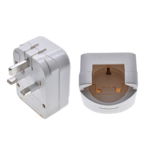 EU Schuko 4,8mm 2-Poliger Typ-G BS Konverter Adapter 13A 250V mit Eingebauter Sicherung für Industrielle Nutzung Weißer EU-Winkelstecker mit UK-Steckeradapter - Product Image 1