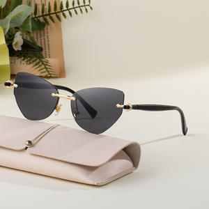 Lunettes de soleil œil de chat sans monture pour femmes, verres PC UV400, monture en plastique et métal avec étui, protection solaire classe 2, tendance haut de gamme - Product Image 5