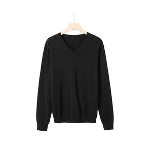 Suéter de Punto Personalizado para Hombre, Cuello en V, Manga Larga, 100% Algodón GOTS, de Alta Calidad para Invierno - Product Image 3
