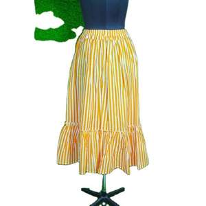 Falda Larga de Algodón con Estampado Floral Amarillo, Hecha a Mano, para Mujer, Estilo Boho, Cintura Elástica, Falda Fluida de Verano, Talla Personalizada - Product Image 4