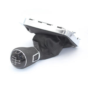 Couvercle anti-poussière pour pommeau de levier de vitesse, en cuir, manuel, 5 ou 6 vitesses, pour Volkswagen Passat B6 B7 - Product Image 1