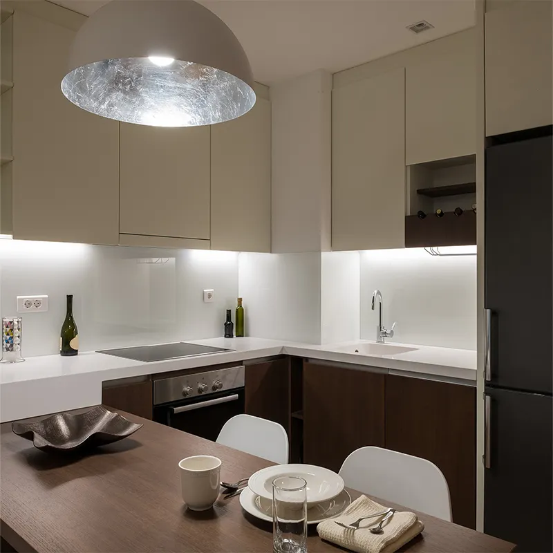 Maßge schneiderte hochwertige Massivholz weiß modernen Küchen schrank für Villa