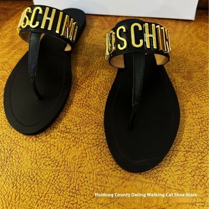 2024 <span class=keywords><strong>sandali</strong></span> piatti estivi britannici di grandi dimensioni da <span class=keywords><strong>donna</strong></span> con piattaforma Versatile moda moda vera pelle metallo celebrità di Internet - Product Image 2