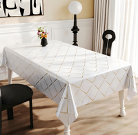 Housse de table carrée en PVC gris neutre de luxe avec texture triangulaire 3D, impression personnalisée, taille et couleur au choix, imperméable, anti-taches, écologique, moderne