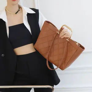 Bolso de mano de diseñador para mujer, bolsa de hombro de gran capacidad, informal, Color bronceado, para oficina, con Collage