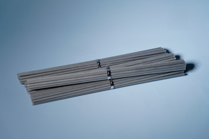 Tongkat <span class=keywords><strong>Diffuser</strong></span> Reed rotan alami, stik <span class=keywords><strong>Diffuser</strong></span> serat alang-alang warna kustom stik penyebar aroma hitam - Product Image 2