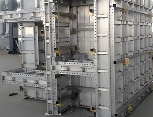 Panneau de coffrage en aluminium pour la construction de bâtiments en béton - Product Image 1