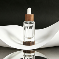 15ml Bernsteinfarbene Glasflasche für Ätherische Öle mit Tropfer für Kosmetikverpackungen Klare Glasflasche für Ätherische Öle mit Holzsockel-Design