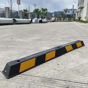 ガレージ車用タイヤストッパー重いゴムプラスチックシングルサイドホイールストッパー - Product Image 1