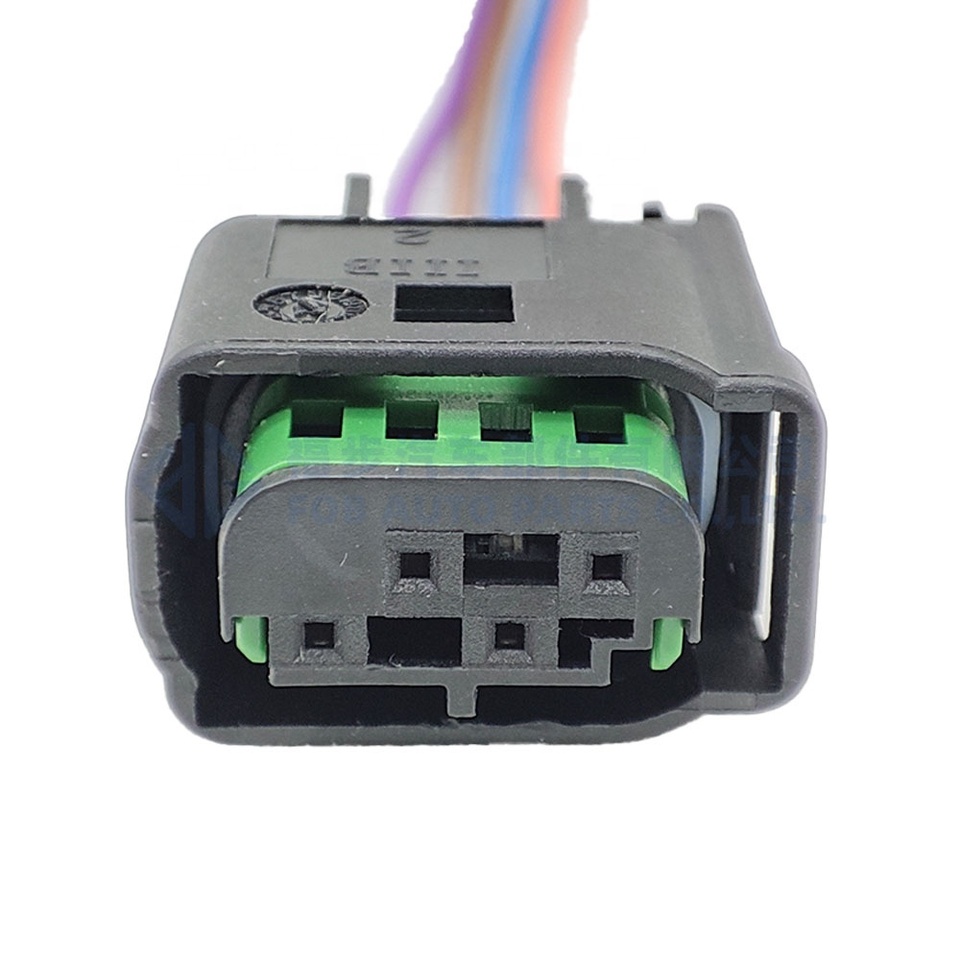 0090-487 1-967640-1 8E0 971 934 4 Pin Female Sealed Micro Quadlock System Series Connector