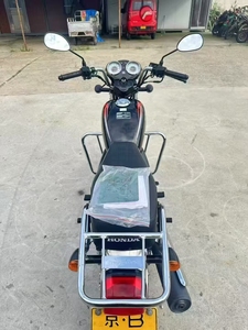 Motocicleta Honda Leader 125cc Usada, Año 2022, Bajo Kilometraje, Neumáticos Originales, Moto de Bajo Consumo para Desplazamientos - Product Image 2
