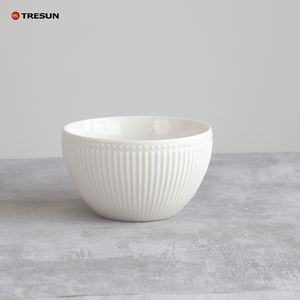 Vaisselle de cuisine aristocratique blanche haut de gamme en porcelaine gaufrée bol et assiette ensemble vaisselle en céramique de qualité supérieure - Product Image 5