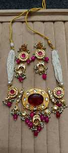 Ensemble de collier en pierres faites à la main de luxe avec boucles d'oreilles assorties, bijoux élégants et tendance pour femmes, pour les occasions spéciales, collection mariage - Product Image 3