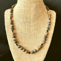 Collier de perles rondes épaisses en pierre naturelle pour homme, style occidental, luxe discret, mat, à rayures, en pierres précieuses, idéal pour un cadeau - Meilleures ventes