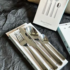 Ensemble <span class=keywords><strong>de</strong></span> couverts modernes minimalistes en acier inoxydable, épais et durables, poli miroir, couteau, <span class=keywords><strong>fourchette</strong></span>, cuillère, pour <span class=keywords><strong>la</strong></span> maison et les restaurants - Product Image 4