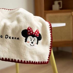 Juego de toallas de baño de terciopelo Coral al por mayor de fábrica, nuevo diseño de oso de fresa, técnicas tejidas absorbentes sin desprendimiento para regalo de recuerdo - Product Image 5