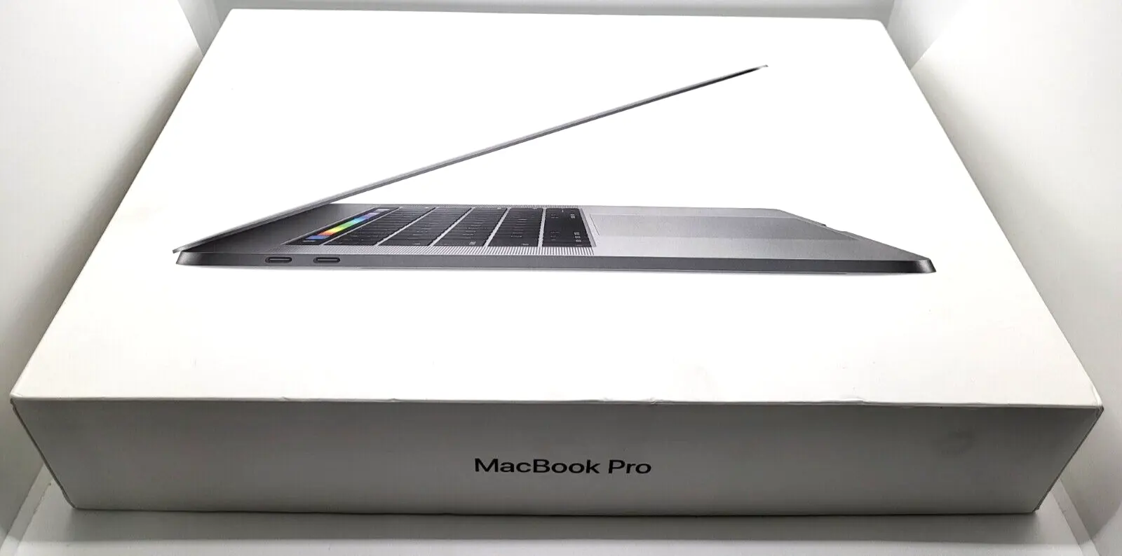 Aumente su productividad: portátil empresarial MacBook Pro 2022 M2 3,2 GHz con 1TB SSD