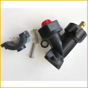 Boquilla de Aspersión de Doble Cabezal (Cobre y Plástico Rojo) para Rodillo de Doble Tambor Pequeño XD133 SPT-8, Maquinaria de Construcción - Product Image 2