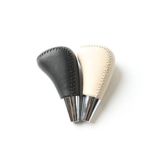 Pomo de palanca de cambios de coche, plástico PU, beige, negro, ergonómico, para vehículos Toyota - Product Image 2