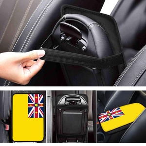 Coussin d'accoudoir universel fin pour véhicule, imprimé avec le drapeau de Niue, protection d'accoudoir portable pour voitures particulières - Product Image 6