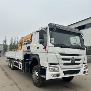 Chine SINOTRUK HOWO <span class=keywords><strong>camion</strong></span> à <span class=keywords><strong>benne</strong></span> basculante de marque supérieure <span class=keywords><strong>grue</strong></span> montée sur <span class=keywords><strong>camion</strong></span> SQ12SK3Q mini grues 12 tonnes <span class=keywords><strong>grue</strong></span> en plein essor avec toute la rotation - Product Image 1