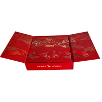 Boîte cadeau de mariage de luxe sur mesure avec couvercle magnétique en papier couché rouge, gaufrage et laminage mat, fabriquée à la main pour l'utilisation de bougies
