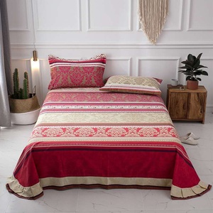 Juego de Ropa de Cama Moderna de Poliéster Suave y Acogedora para Toda Temporada, Edredón Cómodo con Almohadas para Uso en el Hogar o Bodas - Product Image 4