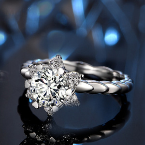 Anello con Zircone a Fiocco di Neve e Fascia Intrecciata, Anello Floreale da Matrimonio - Product Image 4
