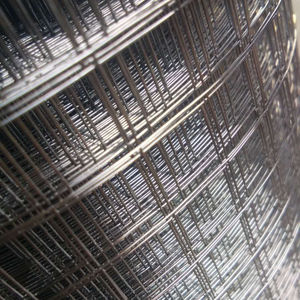 Grillage carré soudé pour clôture <span class=keywords><strong>de</strong></span> chantier, rouleau <span class=keywords><strong>de</strong></span> <span class=keywords><strong>fil</strong></span> <span class=keywords><strong>de</strong></span> <span class=keywords><strong>fer</strong></span> à faible teneur en carbone (1000x30000) 1,4 mm - Product Image 3