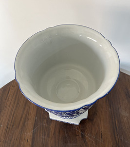 Vase Oriental en Porcelaine avec Décoration de Feuille de Fleur Bleu Cobalt Style Art Déco pour Chambre à Coucher Design Simple en Céramique - Product Image 6