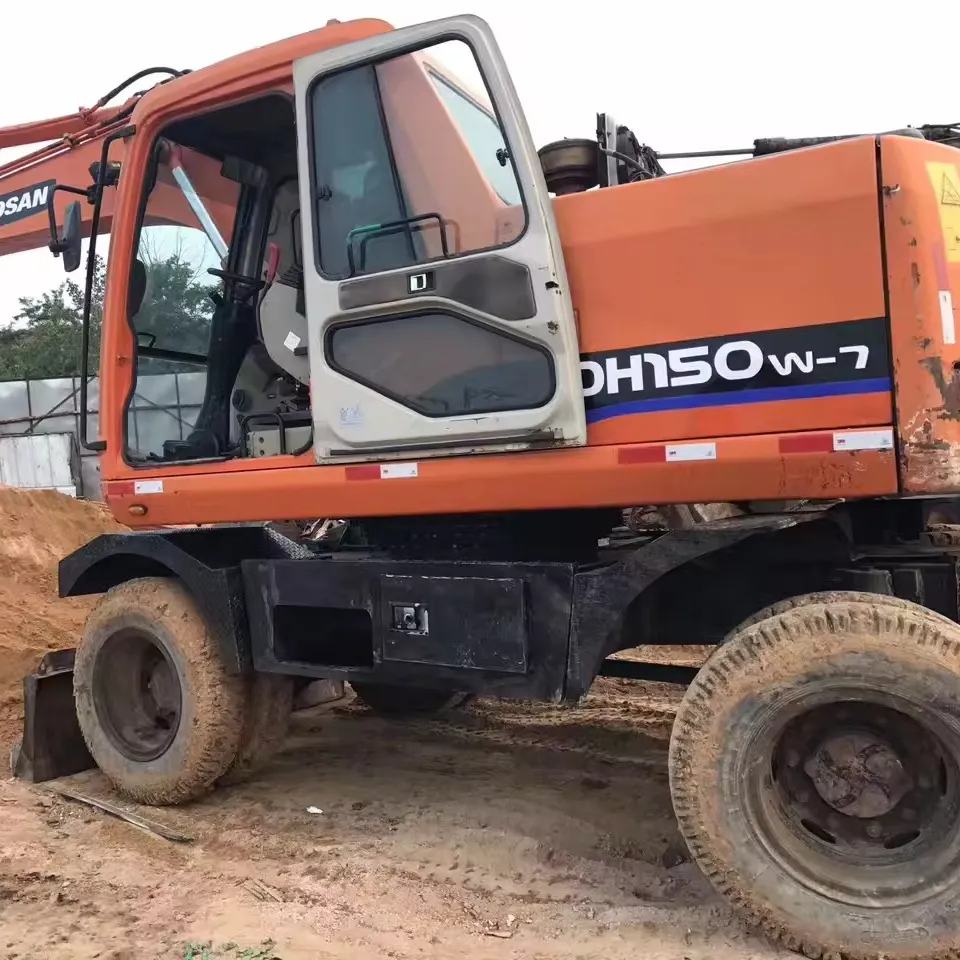 Used Original Doosan DH150 Wheel Hydraulic Excavator For Sale Imported Doosan 150 130 Rubber Wheel Excavator For Sale