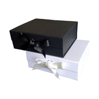Cartón rígido rojo de lujo, cartón de regalo plegable, cierre magnético, cinta de grabado plegable impresa personalizada, embalaje plegable