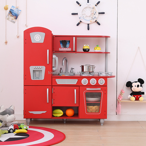 Cuisine en bois rouge classique vintage pour enfants avec machine à glaçons, téléphone, robinet, évier, brûleur et four - Product Image 4