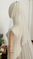 Voile de mariée QUEENSGOWN, magnifique, fait main, orné de cristaux, broderie personnalisée, texte brodé, voile de mariée avec bordure de perles