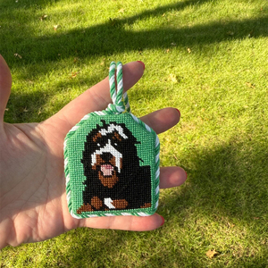 Nhà Máy Bán Buôn Tùy Chỉnh Cá Nhân Polyester Mềm Nhung Needlepoint Quà Tặng Túi Quyến Rũ Dễ Thương Pet Dog Quyến Rũ - Product Image 4