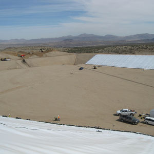 <span class=keywords><strong>Prix</strong></span> de gros <span class=keywords><strong>Prix</strong></span> <span class=keywords><strong>géotextile</strong></span> Filament <span class=keywords><strong>géotextile</strong></span> tissu <span class=keywords><strong>drain</strong></span> <span class=keywords><strong>géotextile</strong></span> pour la construction de routes - Product Image 6