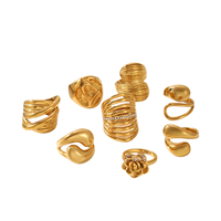 Nouvelles bagues tendance en acier inoxydable plaqué or 18 carats avec pierres naturelles, style punk géométrique exagéré, inaltérables, polyvalentes, idéales comme cadeau