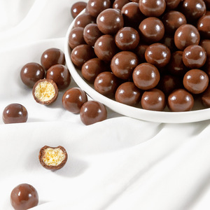 Xô 520g-Ca cao nguyên chất sô cô la đen với Hazelnut hạnh nhân giòn trung tâm sành ăn văn phòng đồ ăn nhẹ Châu Âu và Trung Đông - Product Image 5