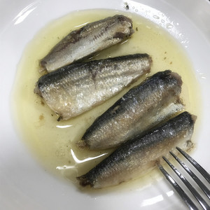 <span class=keywords><strong>Sardinas</strong></span> Enlatadas Oasis en Aceite y <span class=keywords><strong>Salsa</strong></span> <span class=keywords><strong>de</strong></span> Tomate, Ricas en Omega-3, 155g, 3 Años <span class=keywords><strong>de</strong></span> Duración, Calidad Global - Product Image 2