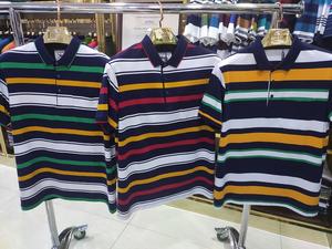 Polo da Uomo Personalizzate OEM con <span class=keywords><strong>Righe</strong></span> <span class=keywords><strong>Rosse</strong></span> e Colletto, Vendita all'Ingrosso - Product Image 3