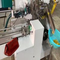 Machine d'emballage en aluminium de forme triangulaire pour chocolat, style enveloppe, scellage thermique, haute efficacité, entièrement automatique, personnalisée