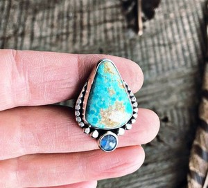 Proveedor al por mayor para anillo de piedras preciosas de turquesa tibetana 925 anillo de piedras preciosas naturales de plata esterlina sólida declaración ODM OEM joyería - Product Image 1