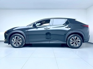 Auto Usado Lexus RZ 2023 450e Direct4 Edición Premium, Eléctrico con Tracción en las Cuatro Ruedas y Autonomía de 520 km, Exportado desde China - Product Image 4